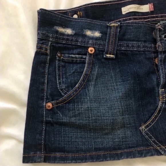 Levi’s Denim Mini Skirt - Picture 6 of 6
